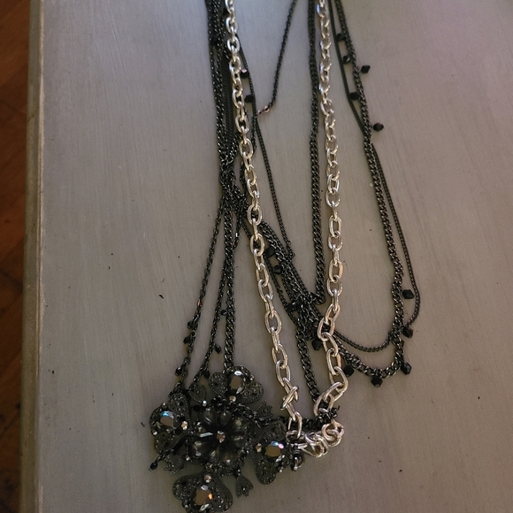 Black silver w stones necklace - Picture 2 of 3